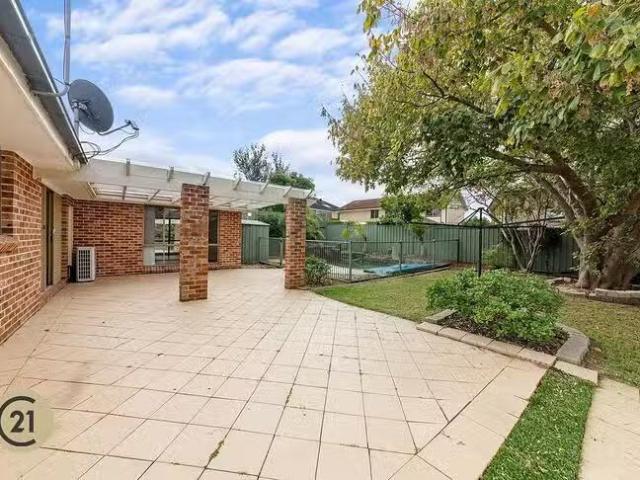 Cozy 7 Caber Close, Dural, NSW 2158