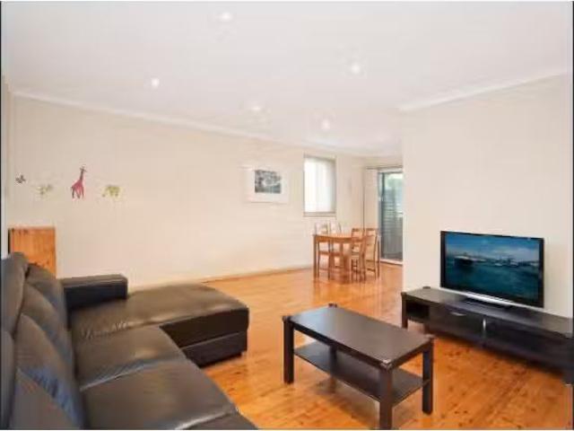 Rental! 7 Amber Close, THORNLEIGH House for rent Listed by Be.