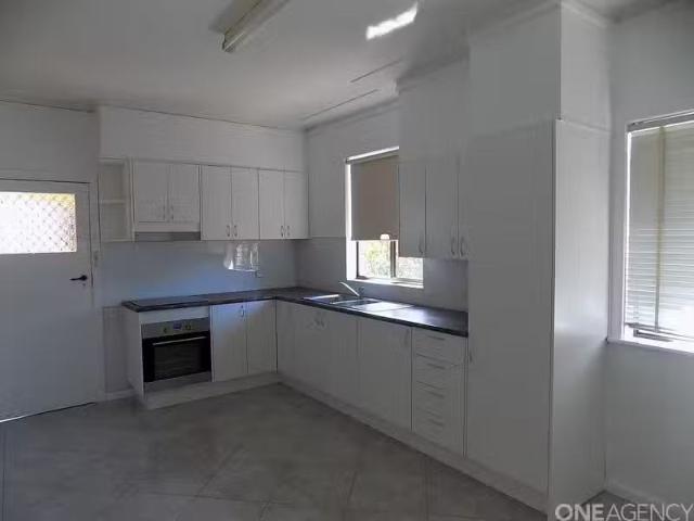 Just in! 7 Alma Street, Wauchope House for rent Listed by Emi.