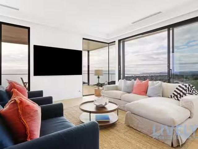 Charming 7 BR 7 rooms apartment in Mount Martha