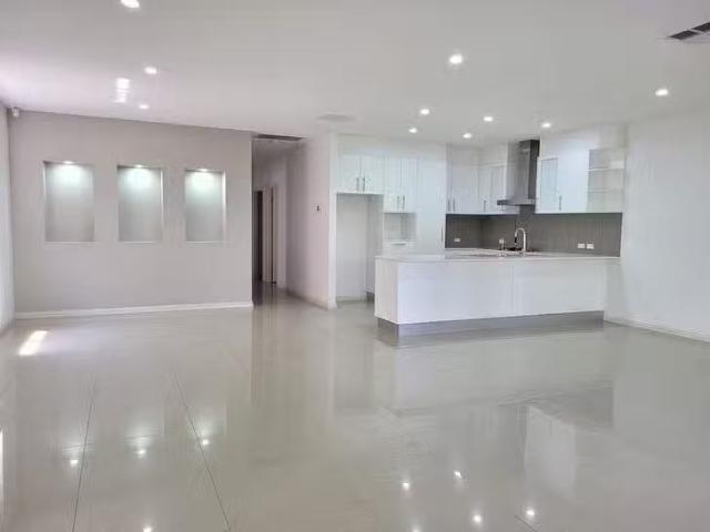 Unique 7 Gray Avenue, Northfield, SA 5085
