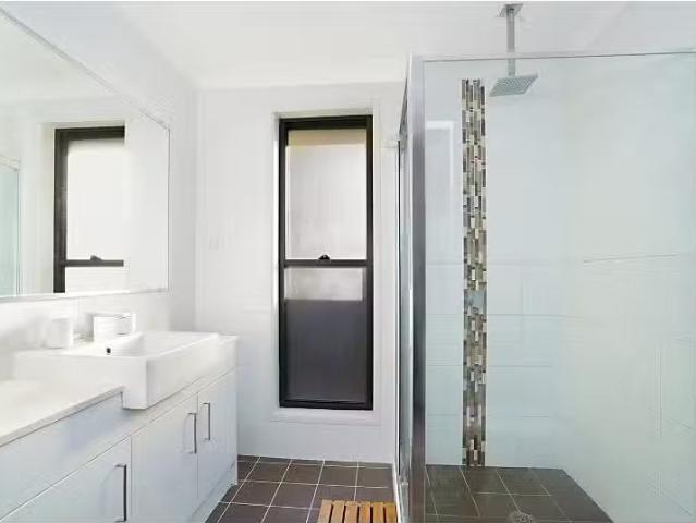 Cozy 7 Kimberley Place, Macquarie Hills House for rent Listed.