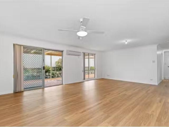 For Rent! 7 Joanna Close, Charlestown House for rent Listed b.