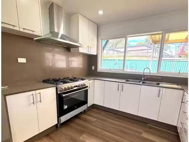 Charming 7 Morobe St, WHALAN House for rent Listed by Blink N.
