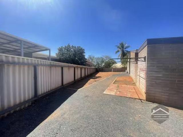 Deal! 7 Mauger Place, South Hedland, WA 6722
