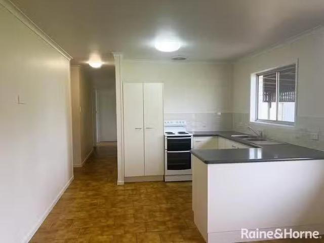 Nice 7 Newitt Drive, Bundaberg South, QLD 4670