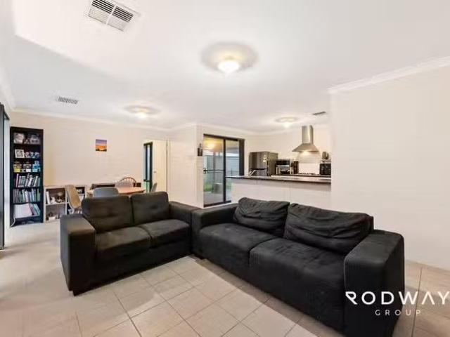 Unique 7 Setosa Loop, Byford, WA 6122