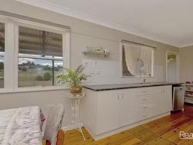 New 7 Teesdale Avenue, Newtown, QLD 4350