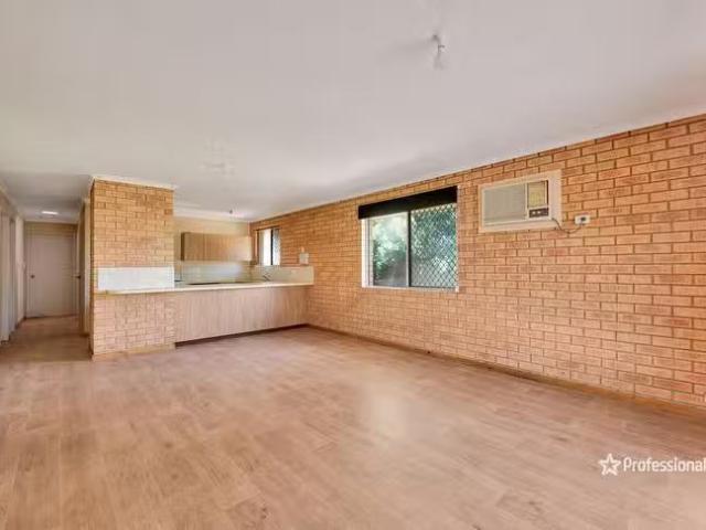 Charming 7B Bourdman Place, Spalding, WA 6530