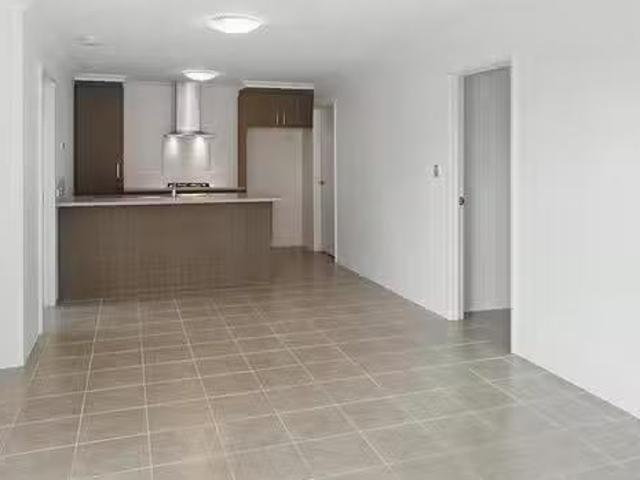 Nice 8/40 Roccella Loop, Ashby, WA 6065