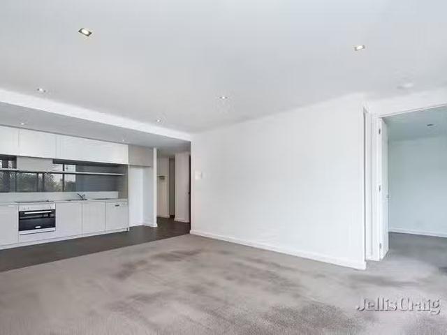 Deal! 8/44 Eucalyptus Drive, Maidstone VIC 3012