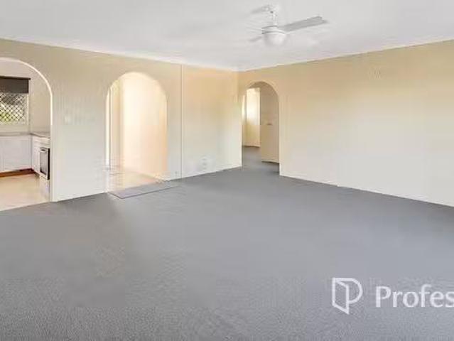Unique 8/55 Grays Road, Gaythorne, QLD 4051