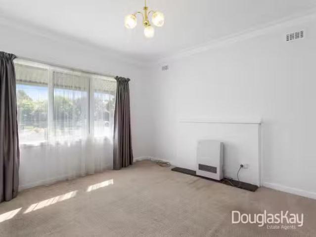 New 85 Chapman Street, Sunshine VIC 3020