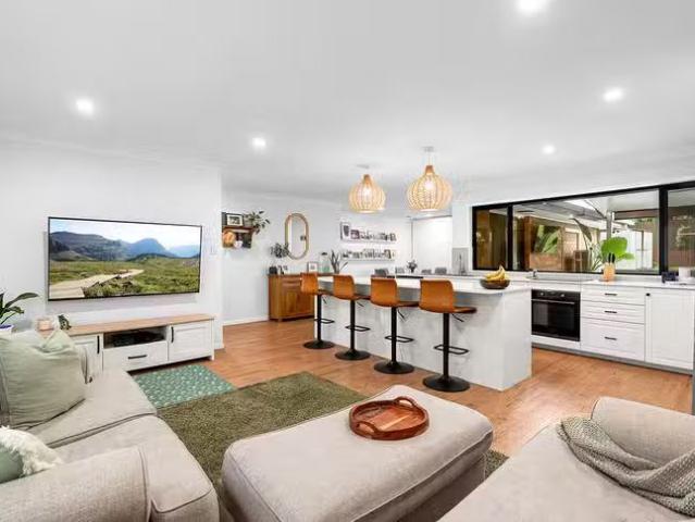 New 85 Radford Road, Manly West, QLD 4179