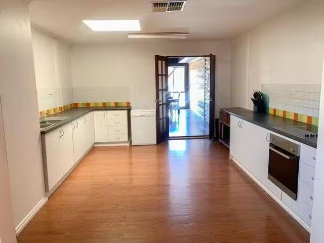 For Rent! 85A Hannan Street, Kalgoorlie, WA 6430