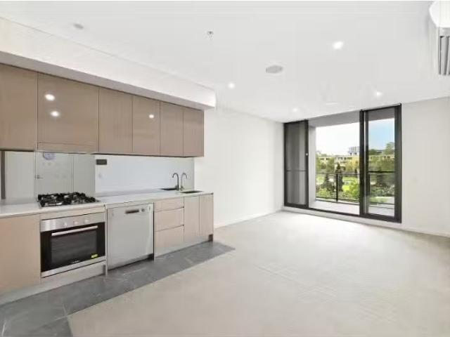 Nice 8031/11 Bennelong Parkway, Wentworth Point Apartment for.