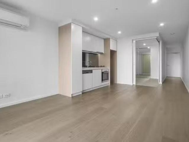 Nice 810/1 11 Moreland Street, Footscray, VIC 3011