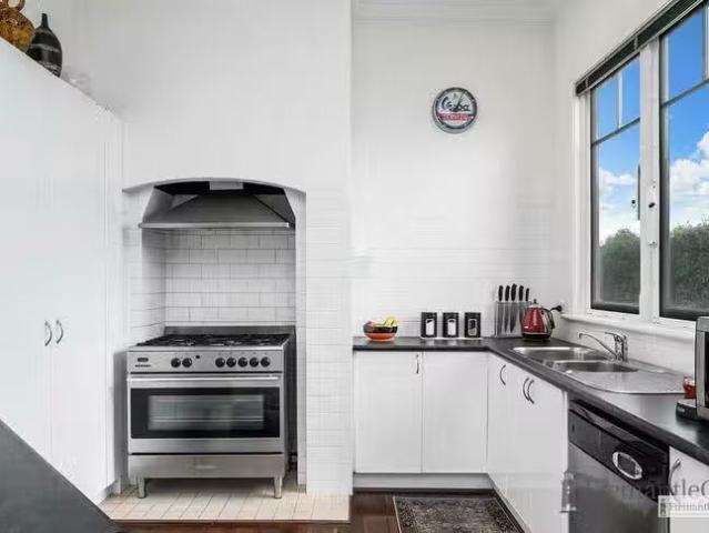 New 82 South Street, Fremantle, WA 6160