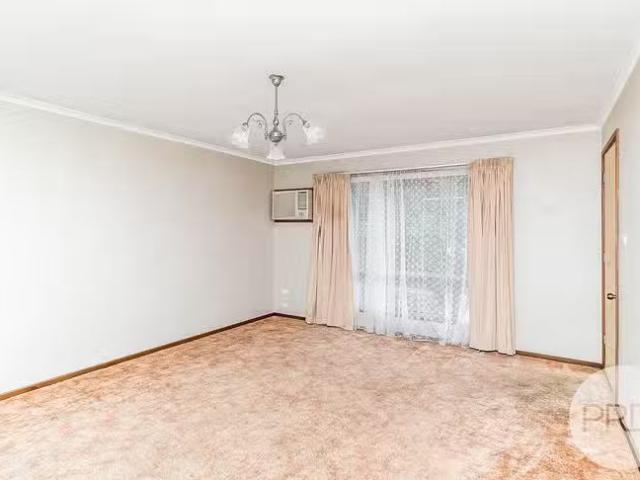 Charming 8/32 Ashmont Avenue, Ashmont, NSW 2650