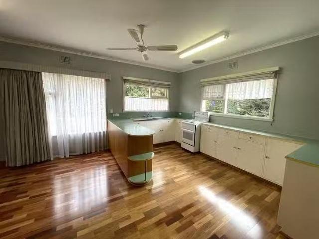 Rental! 8 Aileen Crescent, Hillcrest, TAS 7320