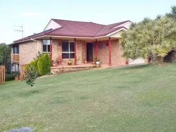Nice 8 Dolphin Crescent, South West Rocks, NSW 2431 House fo.