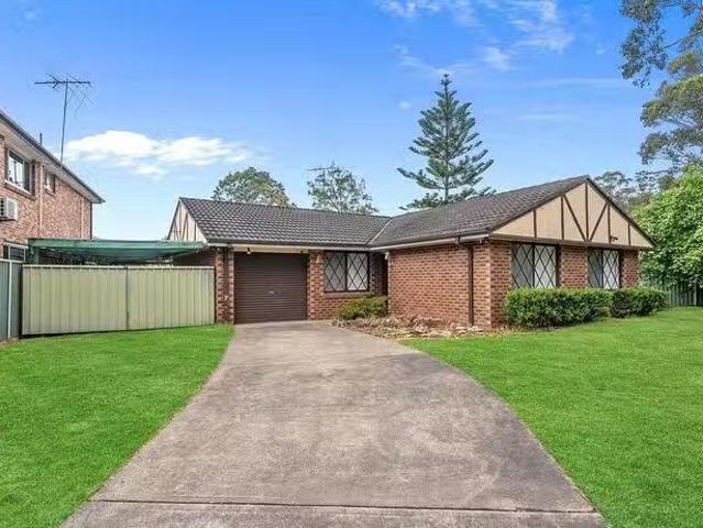 Just in! 8 Devenish Street, Greenfield Park, NSW 2176