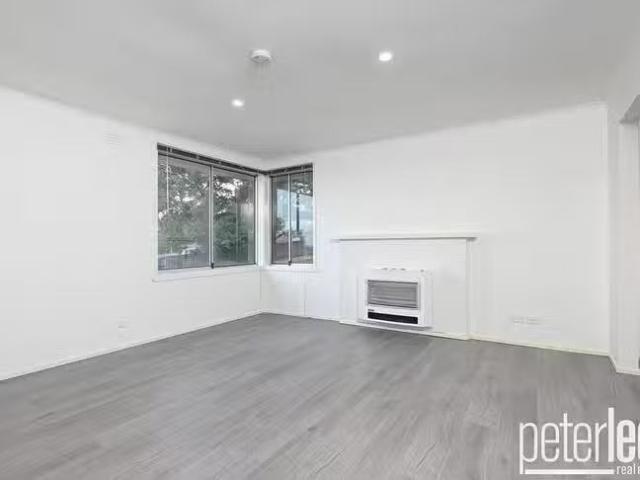 Rental! 8 Emerald Place, Ravenswood, TAS 7250