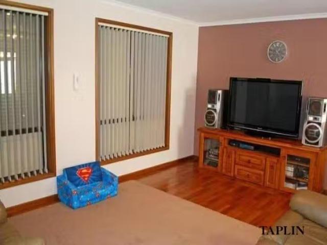 Unique 8 Hesperus Street, Hallett Cove, SA 5158