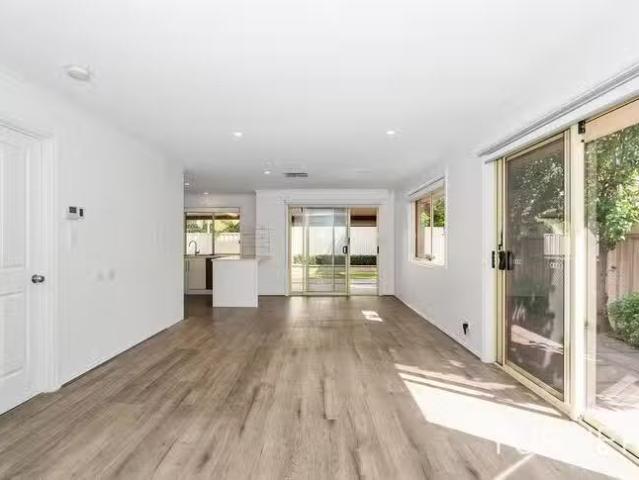 Just in! 8A Mackay Avenue, North Plympton, SA 5037