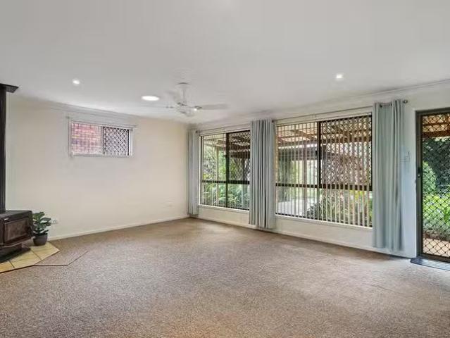 Unique 8A Margot Court, Harlaxton, QLD 4350
