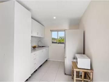 Unique 8a Asquith Avenue, WINDERMERE PARK Apartment for rent.