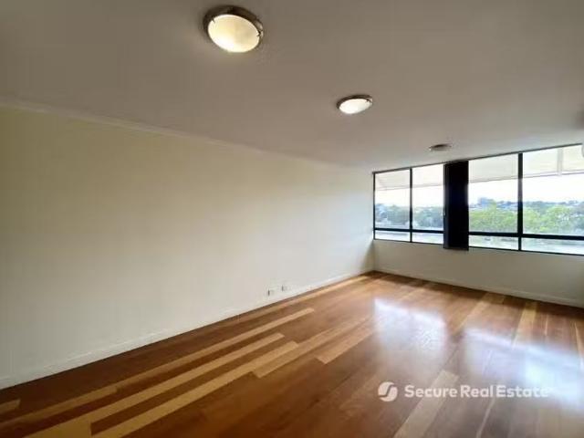 Cheap 9/40 Dunmore Terrace, Auchenflower Apartment for rent L.