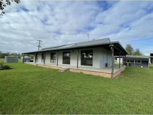 Unique 986 Middle Falbrook Road, Singleton House for rent Lis.