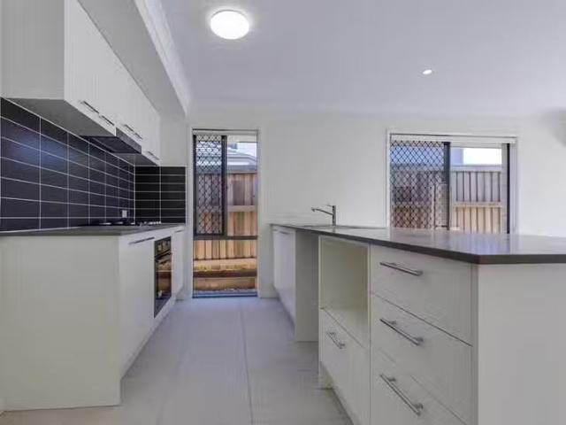 New 98 Expedition Drive, North Lakes, QLD 4509