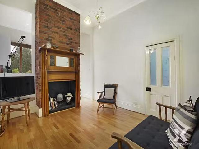 Deal! 98 Shields Street, Flemington VIC 3031