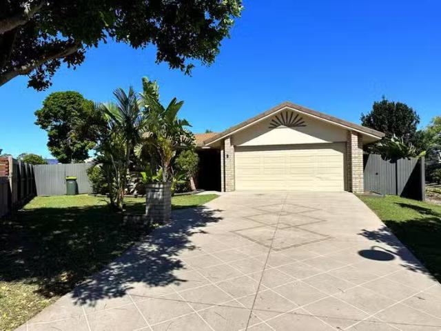 Cheap 9 Beach Walk Court, Toogoom, QLD 4655