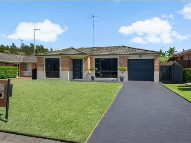 For Rent! 9 Killarney Avenue, GLENMORE PARK House for rent Li.