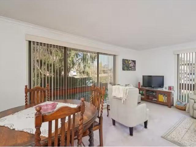 For Rent! 9 Ilex Street, Lake Albert House for rent Listed by.