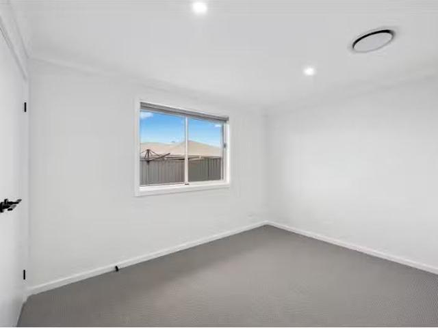 Deal! 9 Moore Street, Mudgee House for rent Listed by Georgia.