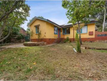Cheap 9 ROOTH PLACE, Watson House for rent Listed by Victoria.