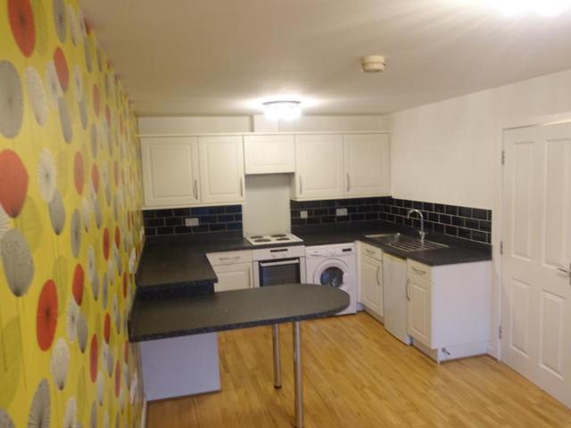 Clough Close, Middlesbrough, TS5 5EU 1 bed flat to rent £550 pcm £127 pw