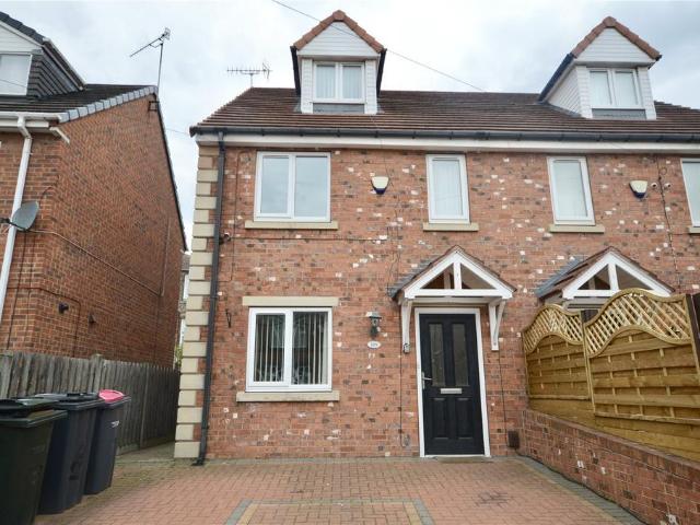 Clough Street, Rotherham, South. 3 bed semi detached house to rent £1,025 pcm £237 pw