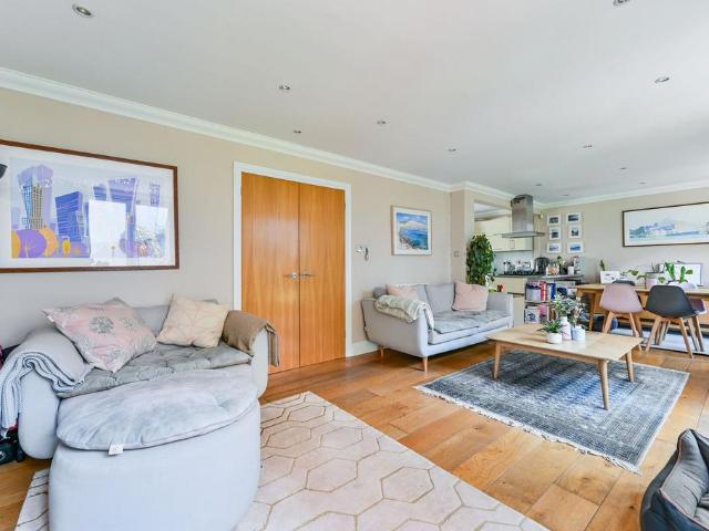 Cloudesley Place, N1, Islington. 3 bed house to rent £6,998 pcm £1,615 pw