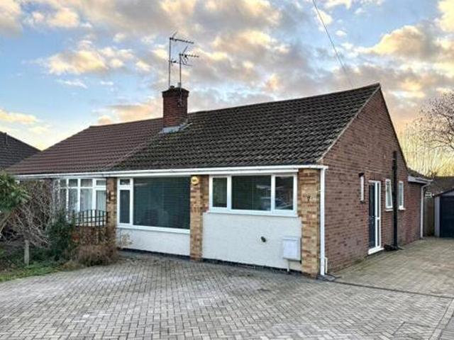 Clouston Road, Farnborough, 2 Bedroom Bungalow