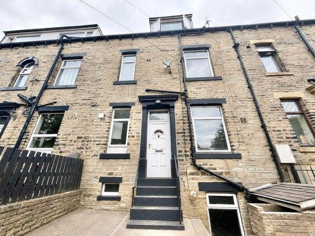 Clover Hill View, Halifax HX1, 2 bed property to rent, £850 pcm | PrimeLocation
