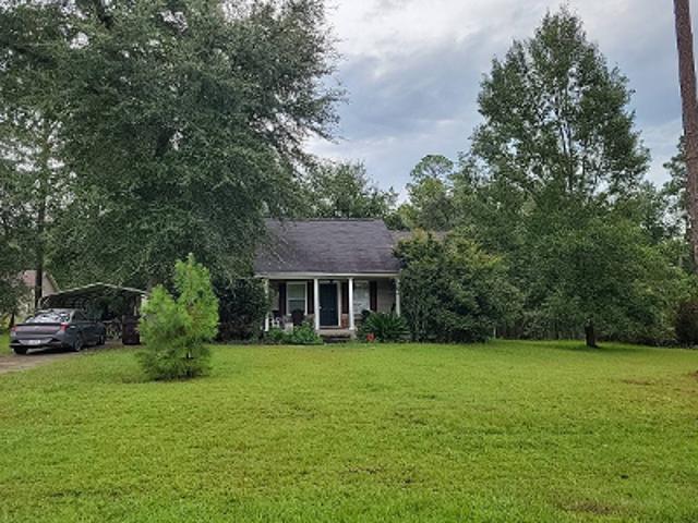 Cloverleaf Cir