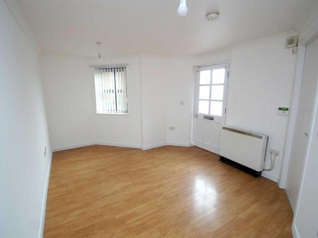 Clock Tower Lofts, Selby Road, Leeds LS15, 1 bed flat to rent, £695 pcm | PrimeLocation