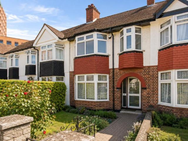 Cloister Road, London W3 3 bed terraced house to rent £2,995 pcm £691 pw