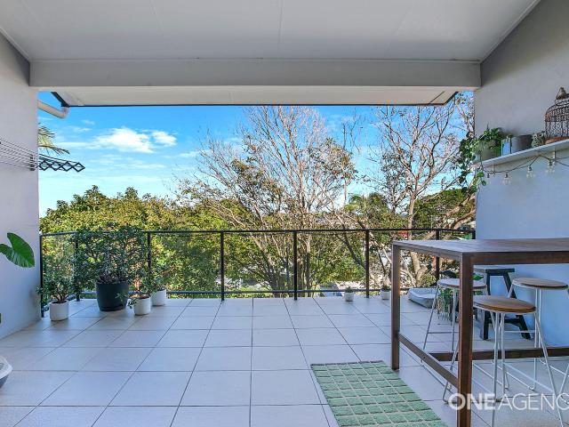 Clontarf 12/14 Yacht Street