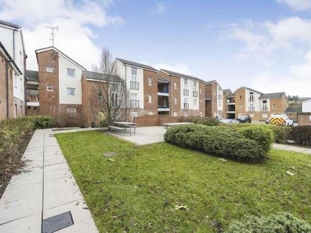 Clos Cwm Golau, Merthyr Tydfil, CF47